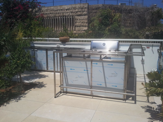 פרוייקט הקמת מטבח חוץ בשילוב בר